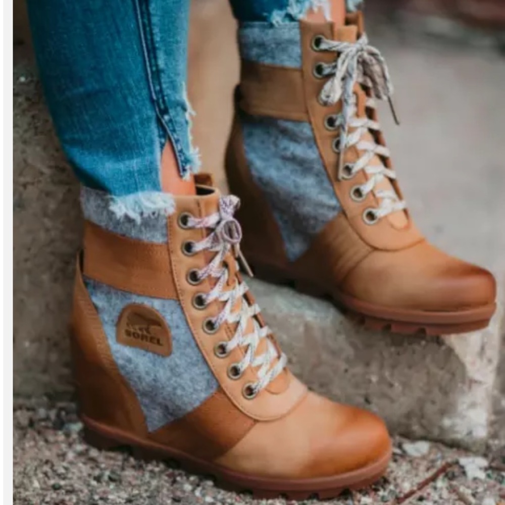 New! Sorel Lexie Wedge Lace Up Waterproof Leather Felt Boot - Camel Brown & Gray - Picture 2 of 11